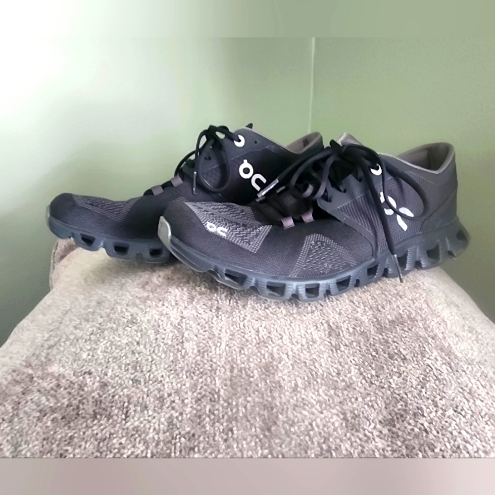 Worn one time! On Cloud shoes